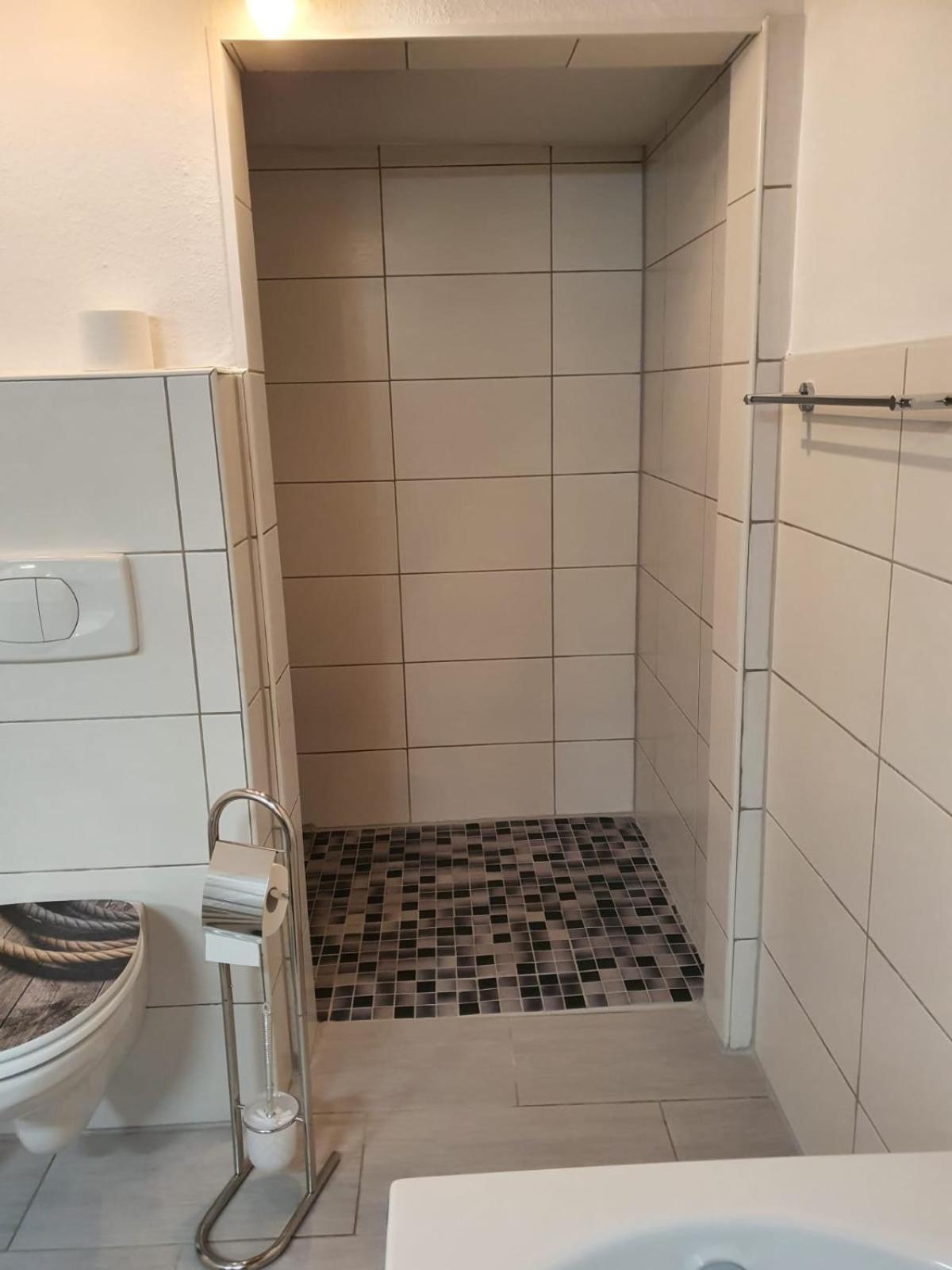 Neu! Fewo Lentz Hafenstadt Emden Buitenkant foto